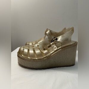 Pandora Gold Glitter Jelly Platform Sandals – Retro 90s Style